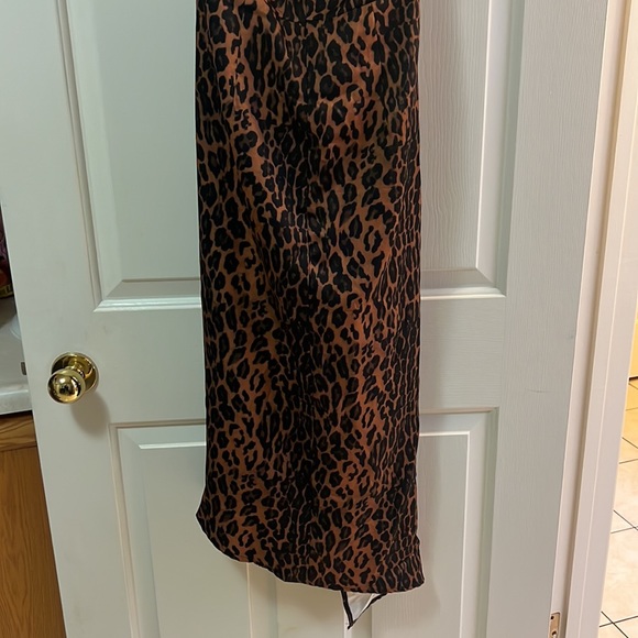 PrettyLitteThing leopard print dress - Picture 7 of 7